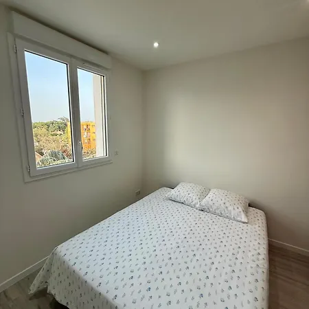 Apartment T2 Renove Climatise A Ghisonaccia, Leclerc A 50 M *