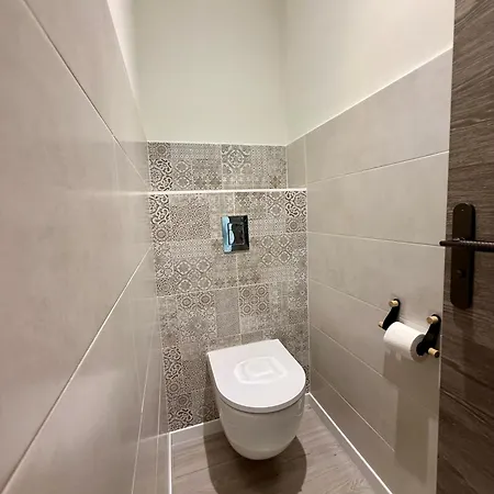 T2 Renove Climatise A Ghisonaccia, Leclerc A 50 M Apartment